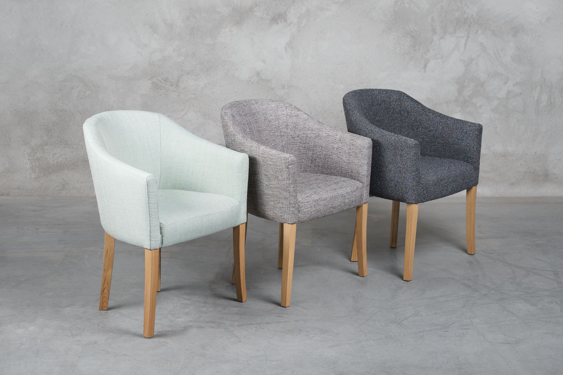 krzesła drewniane nogi